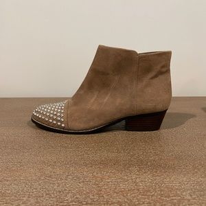 Steve Madden Studded boots